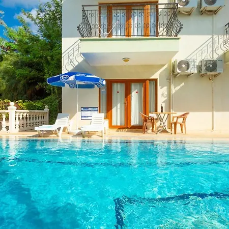 Pear Kalkan
